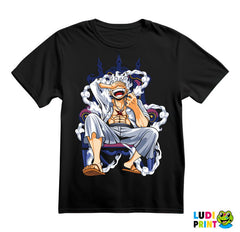 At The Throne - Luffy - One Piece - Majica