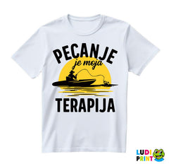 Pecanje Je Moja Terapija - Narandžasti Mesec - Fishing - Majica