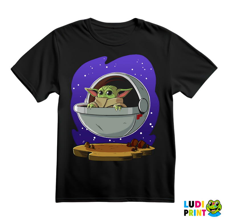Baby Yoda In A Flying Cradle - Yoda - Mandalorian - Star Wars - Majica