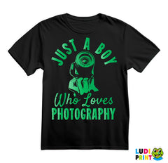 Just A Boy Who Loves Photography - Photography - Majica