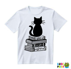 Cat And Books - Illustration - Books - Čitanje - Knjige - Majica